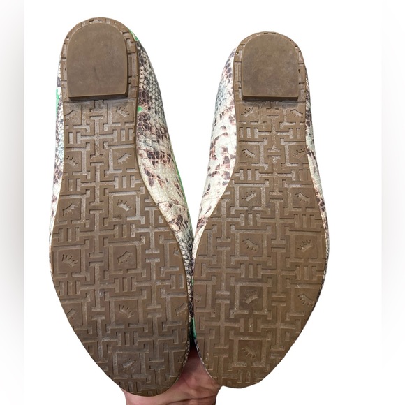 Elaine Turner Sydney Snake Skin Flat Ballet Bright Green Shoe Size 9 - Picture 9 of 9